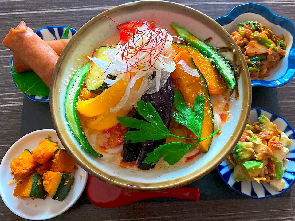 トマトの夏野菜たっぷり坦々麺|綾さん