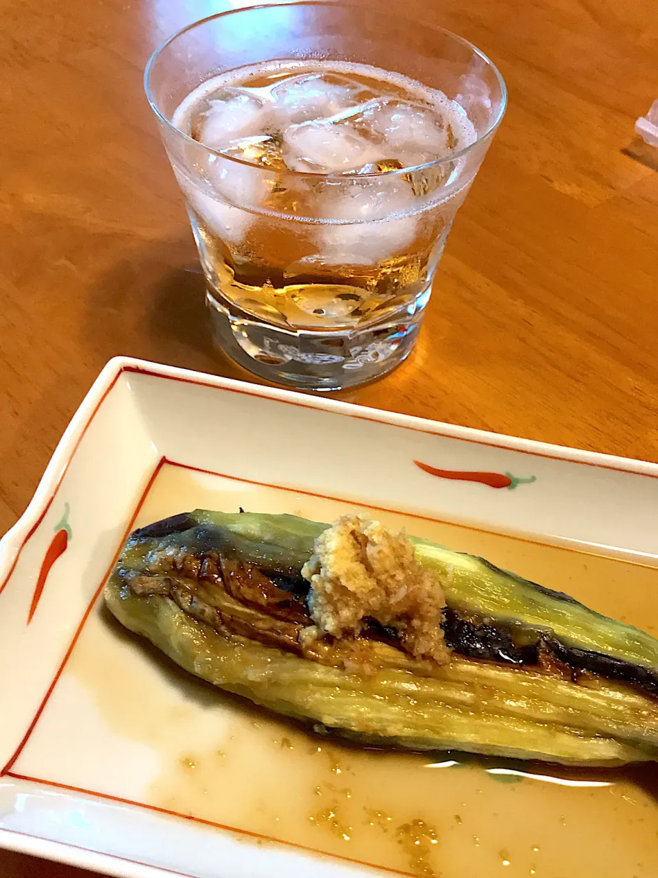 まずは、梅酒ソーダと、焼き茄子から。|Nawaさん