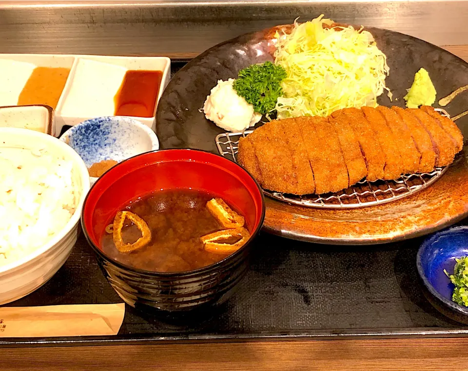 牛かつ麦めし定食　小鉢二種|ゆうじ.さん