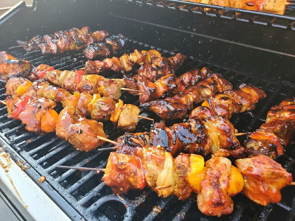 sweet Onion glazed Pork Kabobs|Marcos Rodriguezさん