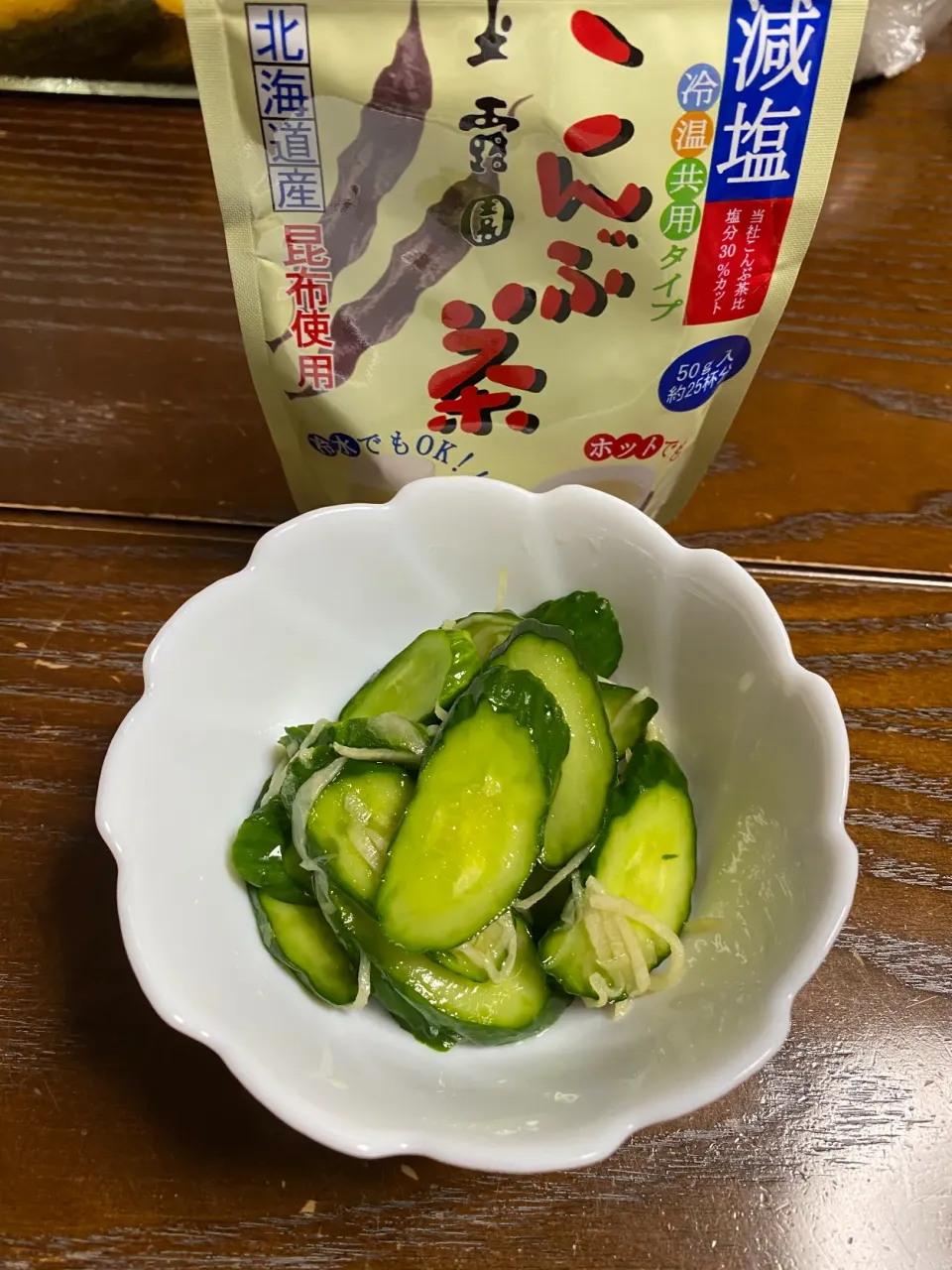 Snapdishの料理写真:昆布茶de浅漬け|TOMOさん