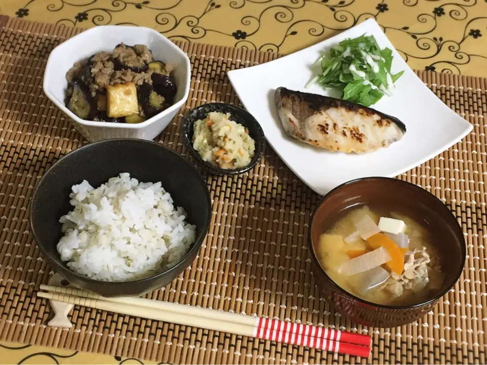 鰤の塩麹漬けで夕飯|チムニーさん