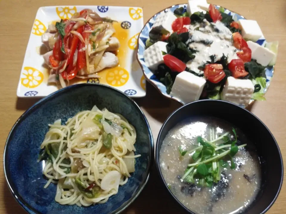 糖質制限の晩ごはん

＊チキンソテーの香味ソース
＊糖質ゼロ麺ペペロンチーノ
＊海苔と豆腐のサラダ
＊長芋と海苔の味噌汁|実音タロウさん