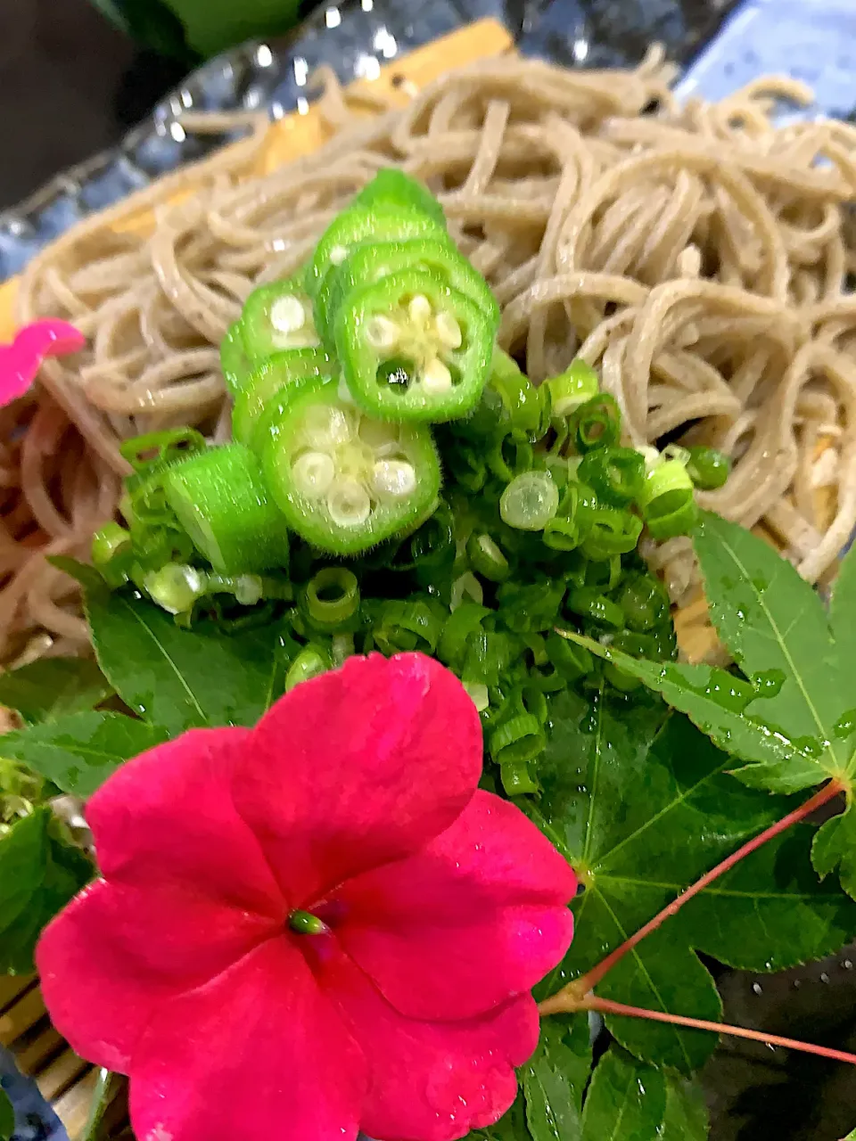 花も食べたがる💐10割ざる蕎麦|Lucky克子ちゃんさん