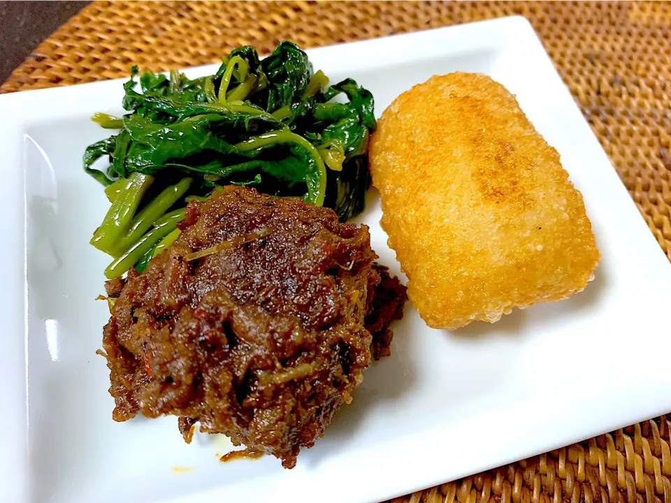 Dinner rendang|yeni kartikasariさん