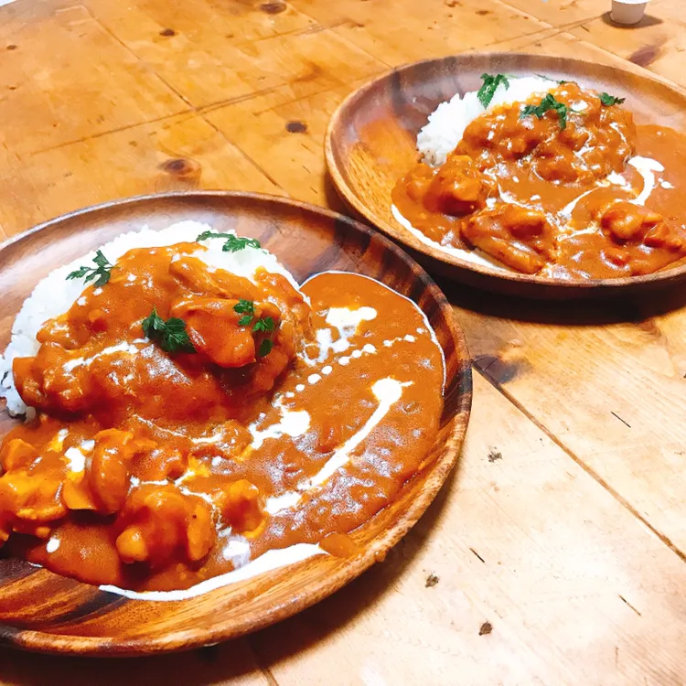 フレッシュトマトを使って🍅バターチキンカレー🍛|hiroさん