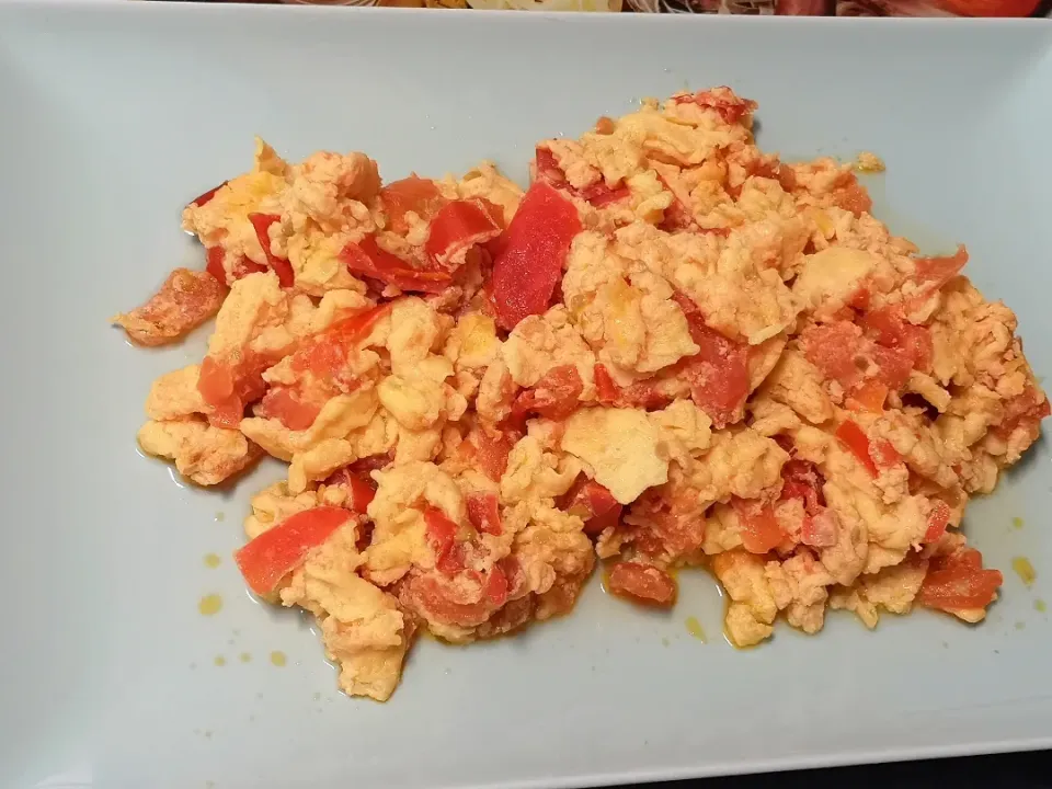 Scramble eggs with tomato|Nerisaさん