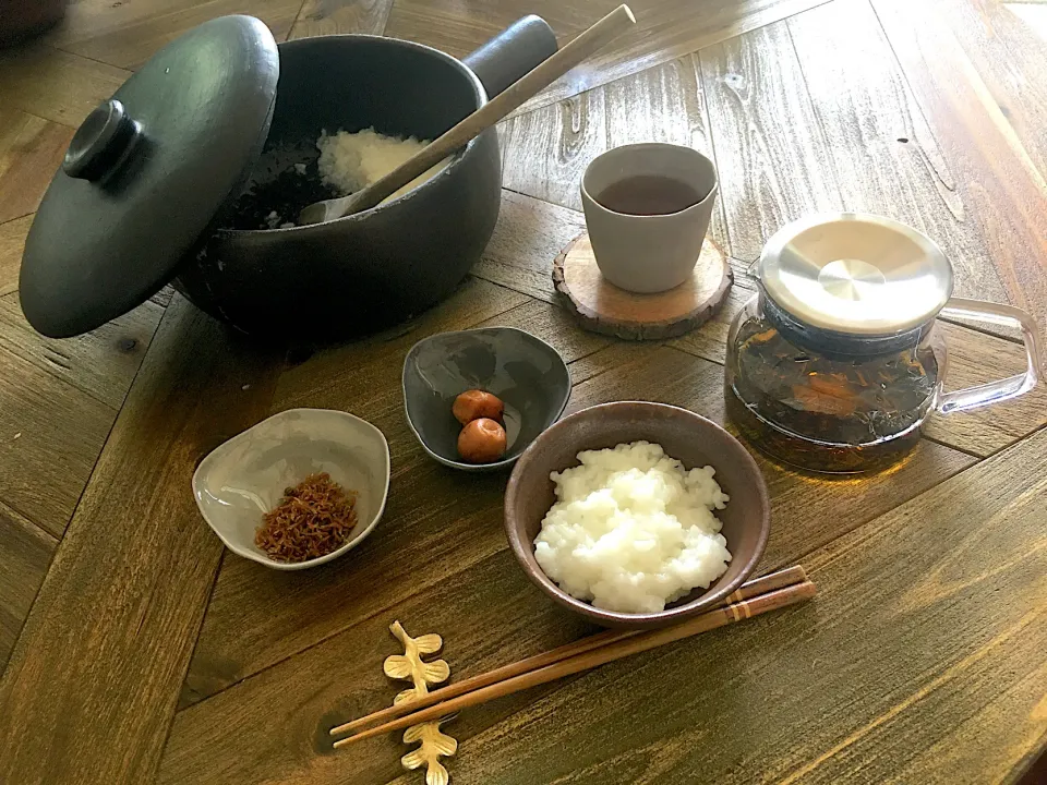 土鍋でおかゆ🍚|まどぴーさん