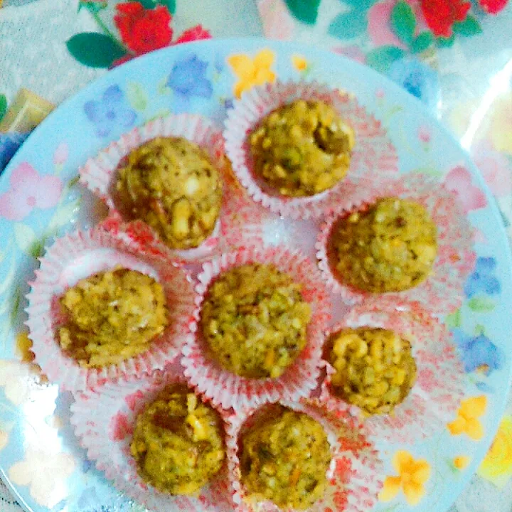 dry fruits balls  (Laddu)|mubさん