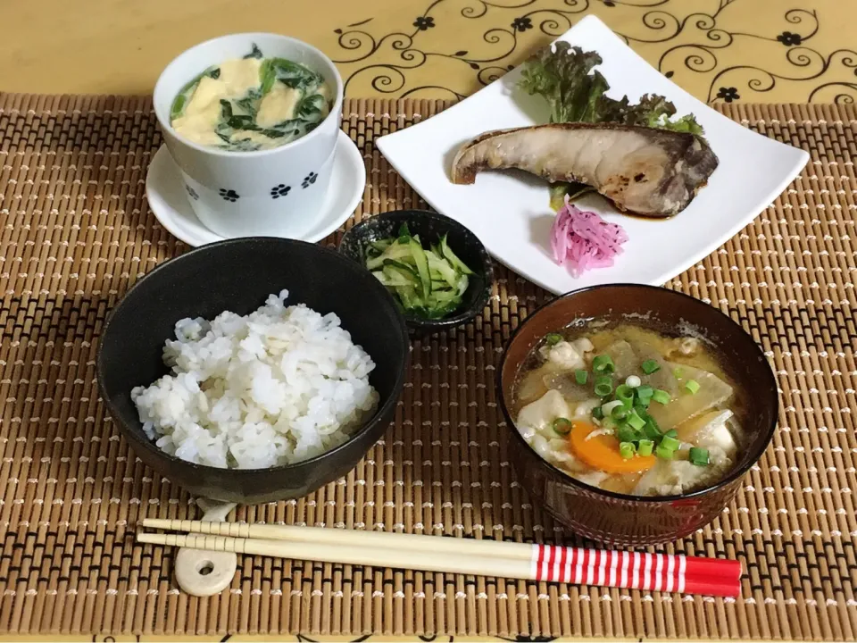 鰤の醤油麹漬けで夕飯|チムニーさん