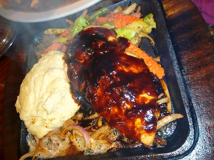 Chicken Stake with BBQ sauce|Jerryさん