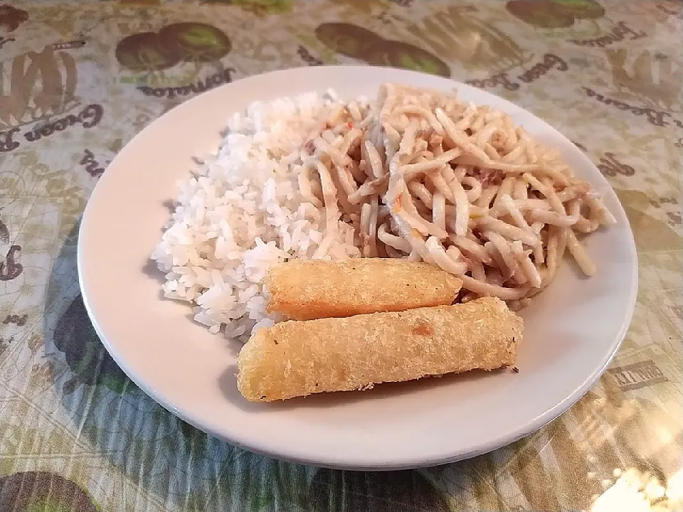 Rice and Spaghetti with Tuna|Karl Nólatáriさん