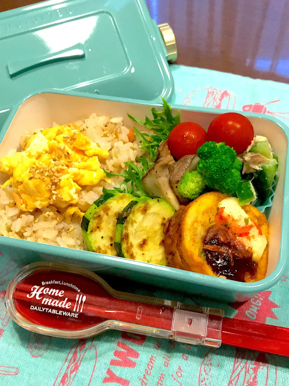 Snapdishの料理写真:2020.7.8  JK弁当～鮭炒飯🎶|rinrin*mama*さん