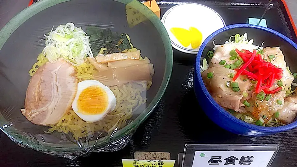 ラーメン＆三元豚塩カルビ丼（ハーフサイズ）|nyama1さん