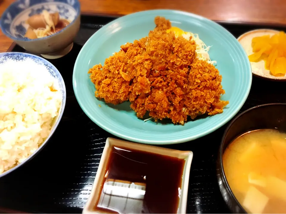 チーズチキンかつ定食 ¥700|Blue Moon Caféさん