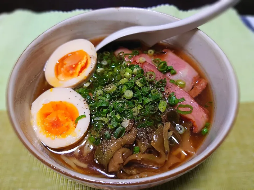 Snapdishの料理写真:★昨日の夕飯★
☆行列のできるラーメン(東京しょう油)|☆Chieco☆さん