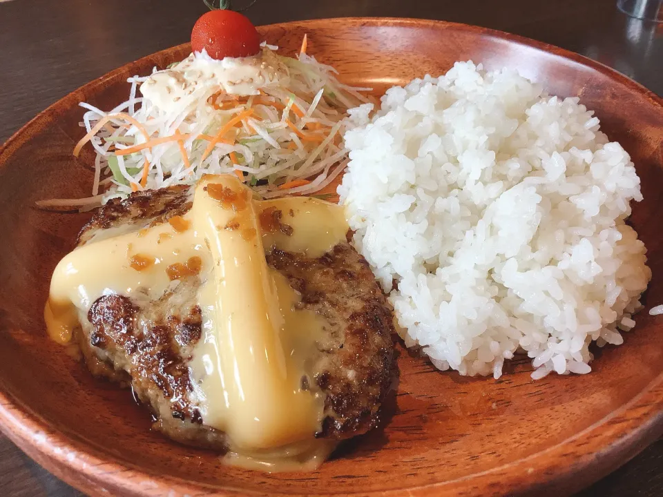 今日のお昼は久しぶりにびっくりドンキーさん😋|アライさんさん