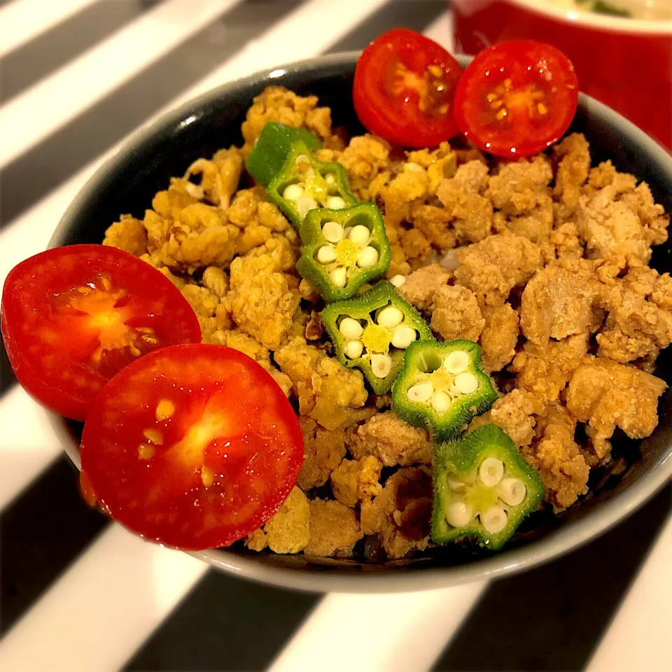 鶏そぼろ丼☺️|ららさん