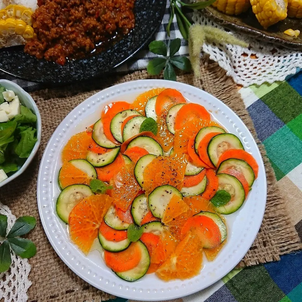 あいさんの料理 ズッキーニと人参のオレンジマリネ🍊|とまと🍅さん