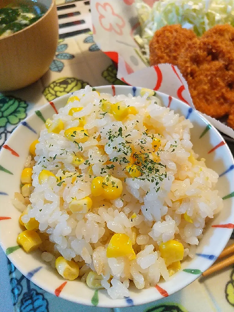 とうもろこしの塩バター炊き込みご飯|sumireさん