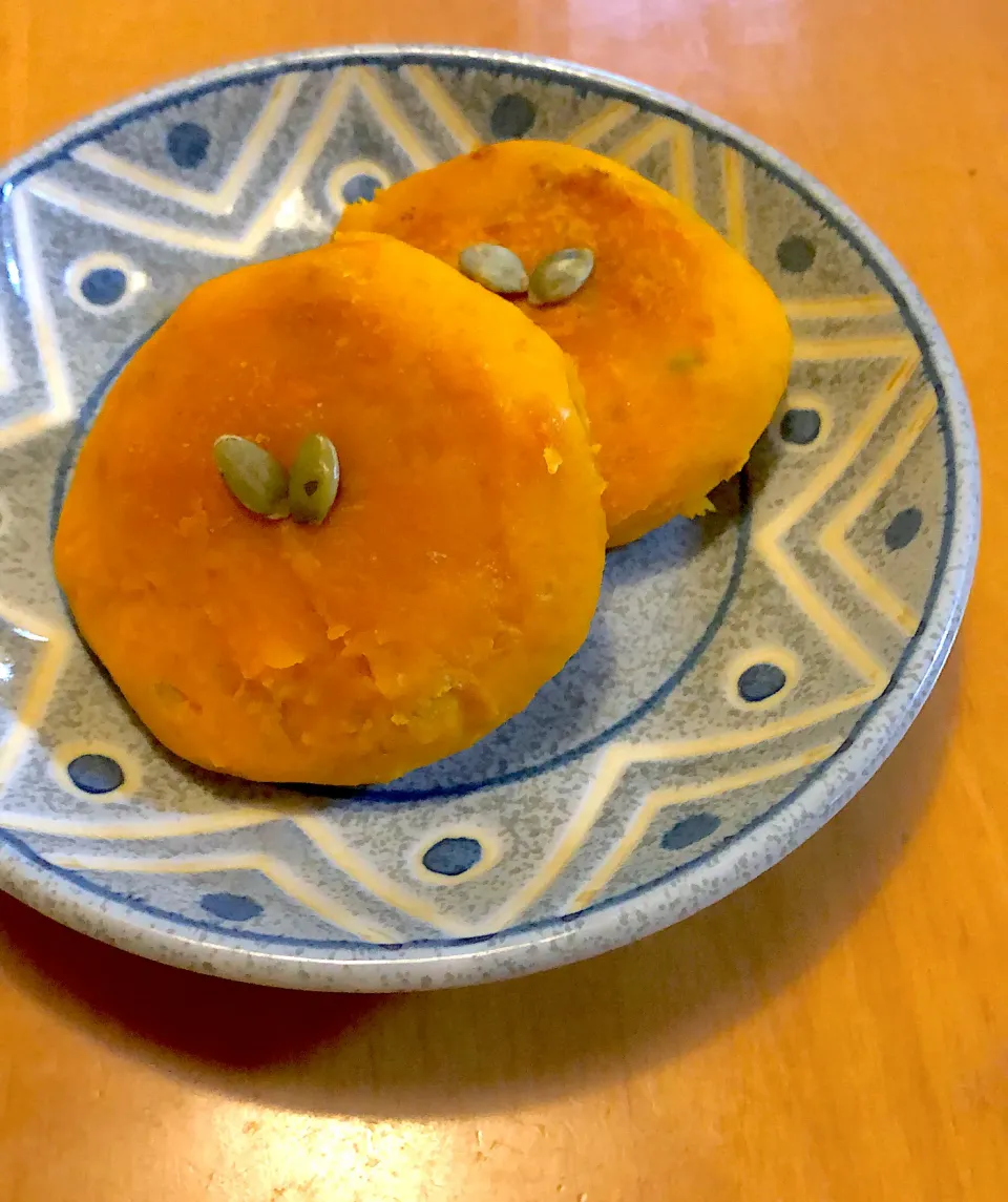 チーズ入りカボチャ餅|しらたまさん