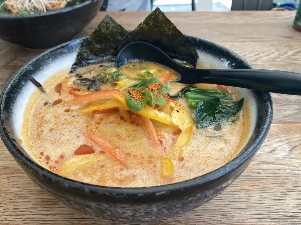 Snapdishの料理写真:豆乳ごまラーメン|女神さん