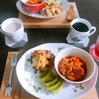 Snapdishの料理写真:毎日の素朴な朝ご飯(7/11)|Aimyさん