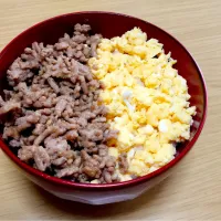 そぼろ丼|つんさん