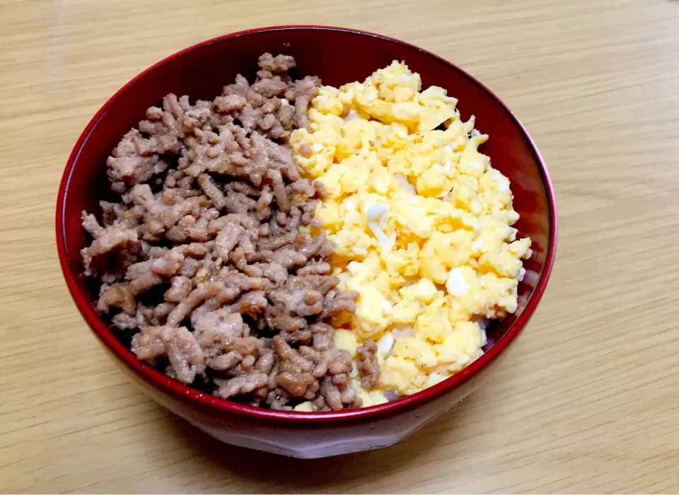 Snapdishの料理写真:そぼろ丼|つんさん