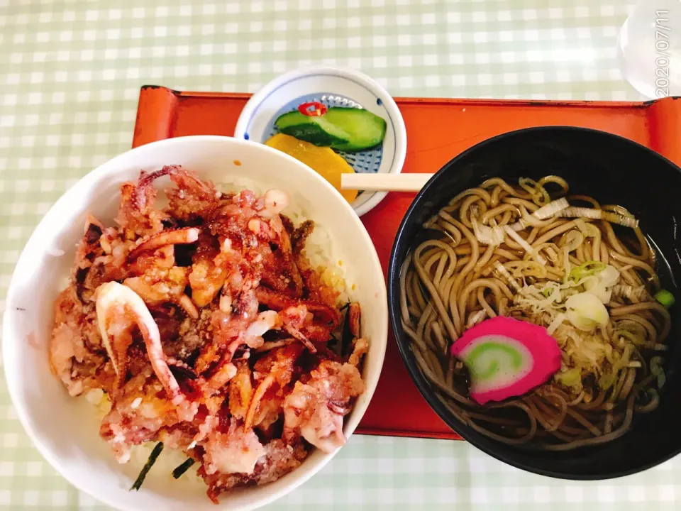 Snapdishの料理写真:旭川名物『げそ丼』|コージ💫さん