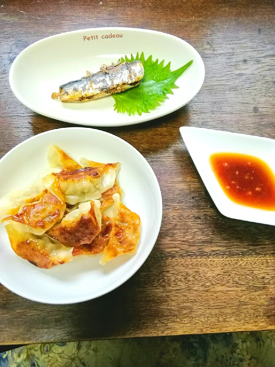 今夜は大地を守る会の一口餃子と真いわしの生姜煮、作る気力なしでした😅|にんにくと唐辛子が特に好き❤️(元シャリマー)さん