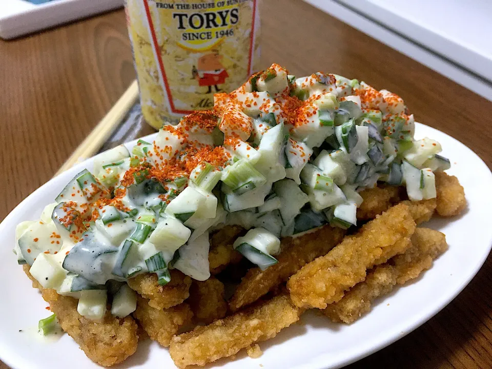 ズボラ飯🍽冷凍品のゴボウ唐揚げにネギタルタル&ごま油&一味唐辛子🌶|やないゆいさん