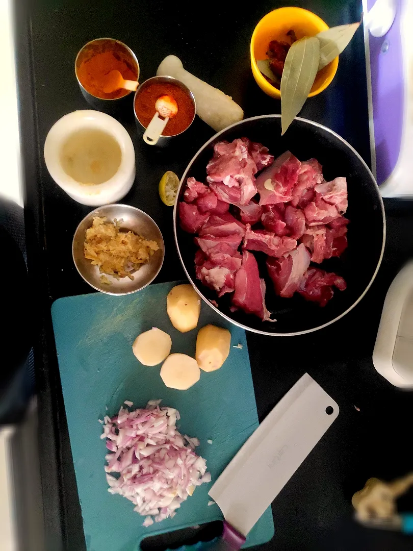 Kosha Mutton being prepared|Gairik Das Choudhuriさん