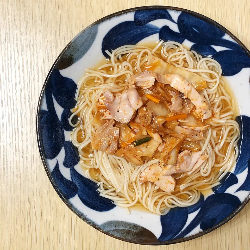 鶏肉キムチ素麺😋|Doris Wong 🐰さん