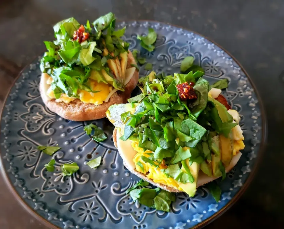 Avocado Egg Toast with Balsamic and Umami Red|Jbunny Caféさん