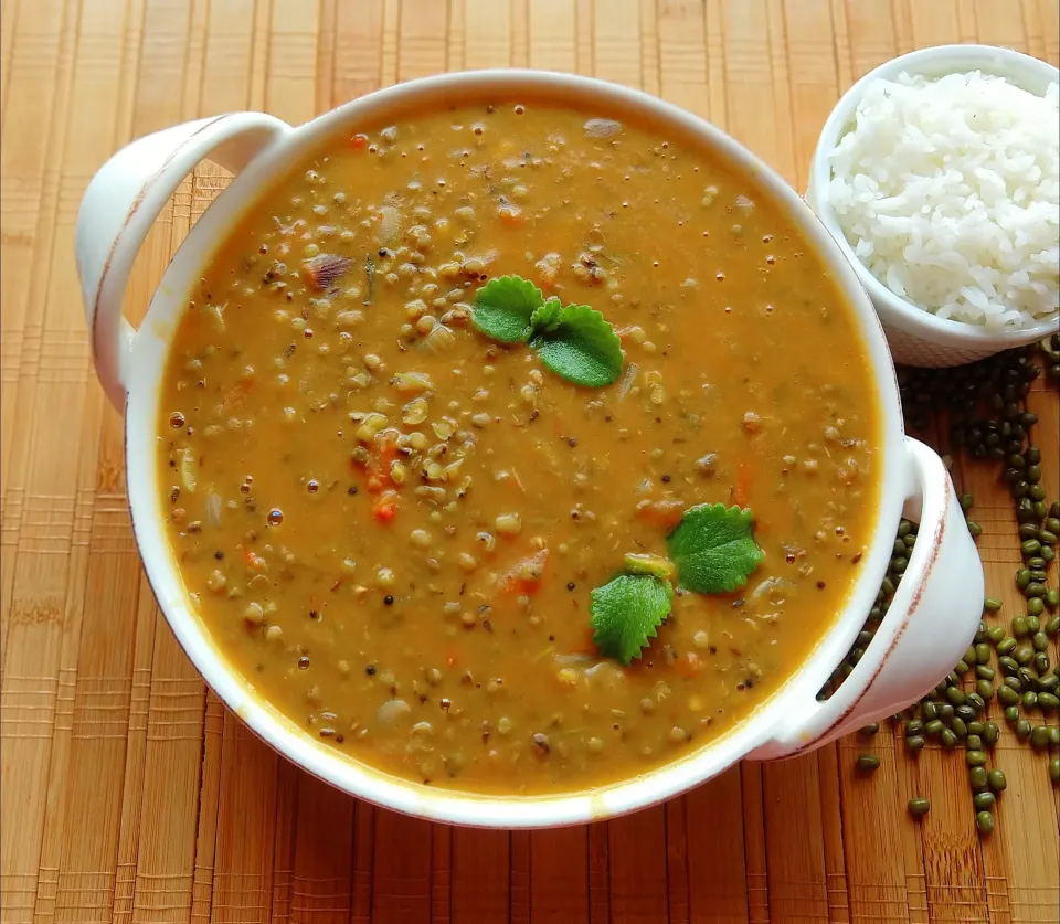 # Green moong dal ( lentil) Curry with rice|nivedhasankar64@gmail.comさん