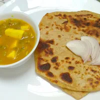 Paratha with Aloo matar paneer|Syeda Zamanさん