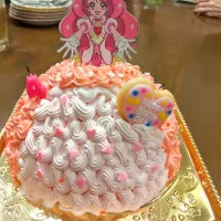 プリキュアドールケーキ🎂
中は🍓とミックスベリーのババロア|しぽぽさん