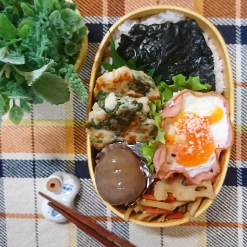 Snapdishの料理写真:ごろごろ鶏もも大葉つくね 😋|fumi ◡̈⋆さん