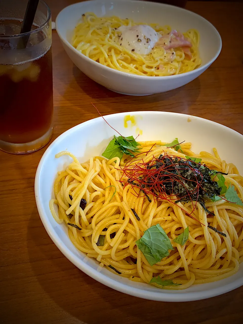 豚しゃぶと揚げ茄子のパスタ　ベーコンと半熟卵のカルボナーラ　🍝　レモンティー🍹|ch＊K*∀o(^^*)♪さん