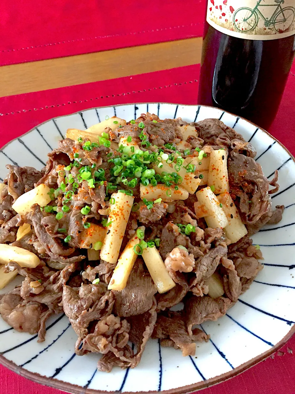 牛肉と長芋の甘辛みそ炒め🍀|おかちさん