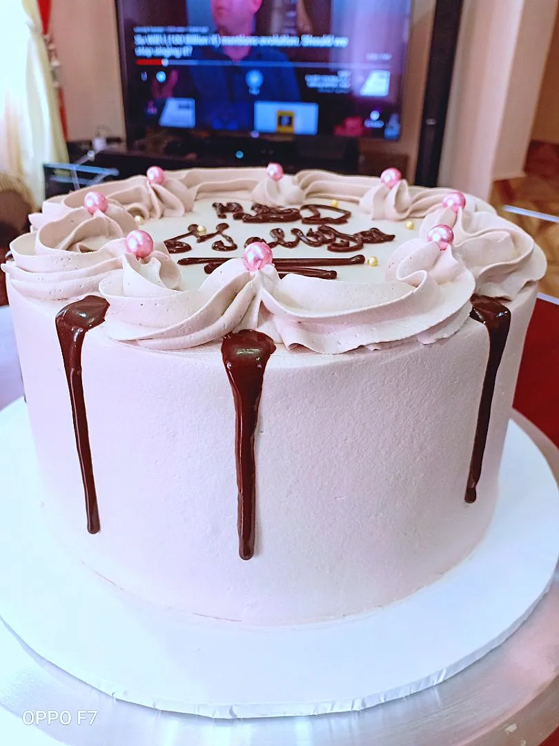 Non forgiving chocolate birthday cake|mzuriさん