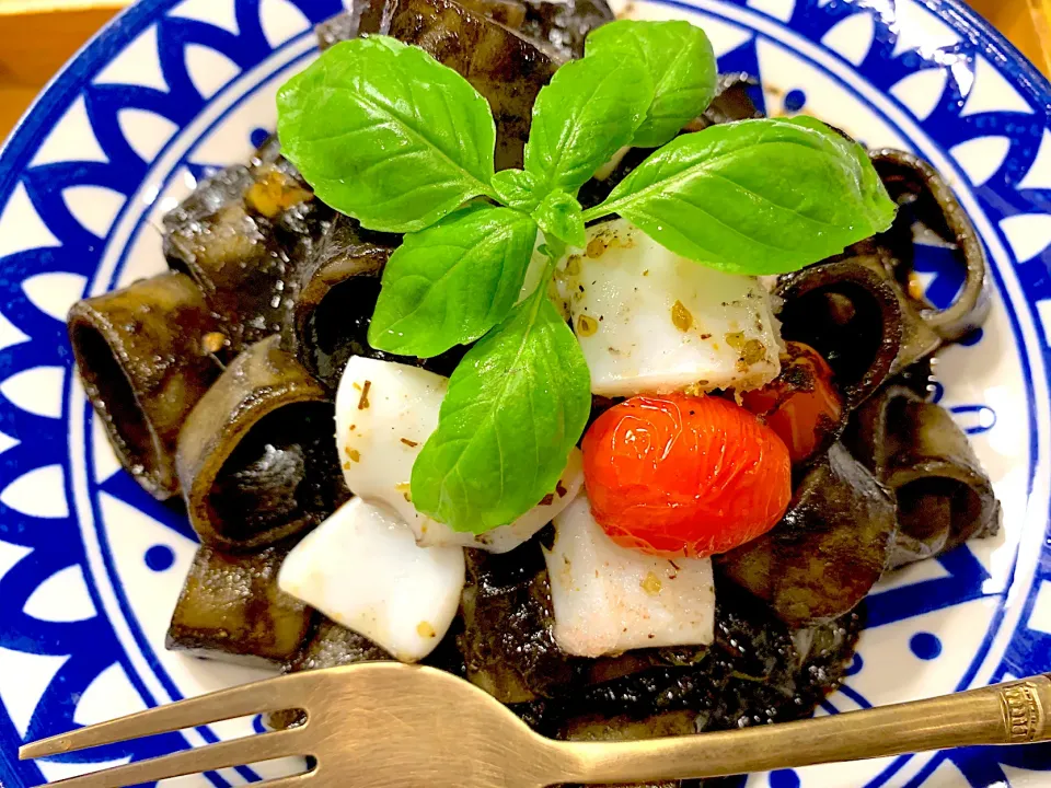 Calamarata with squid ink |Rjさん