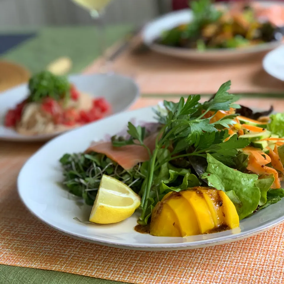 Snapdishの料理写真:ゴールデンビーツの旬の野菜サラダ🥗|Tea🌺さん