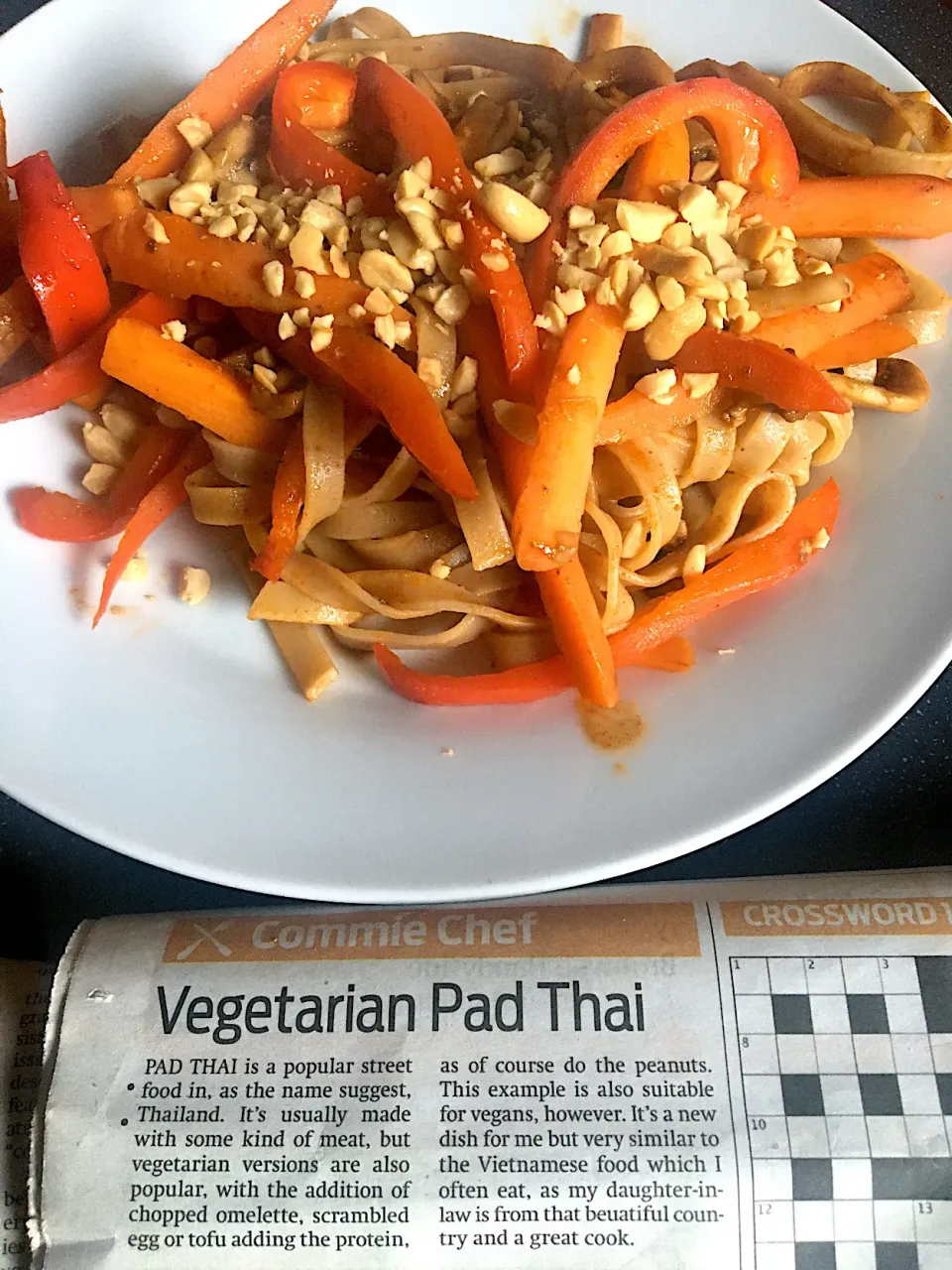 Vegan Pad Thai (Morning Star Commie Chef recipe)|Nick Hiderさん