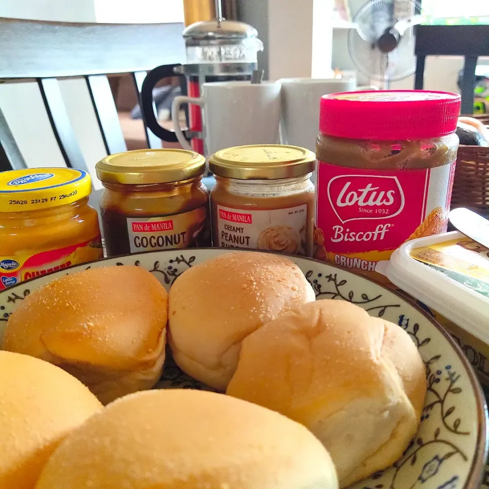 pandesal bread for breakfast ❤|shehphさん