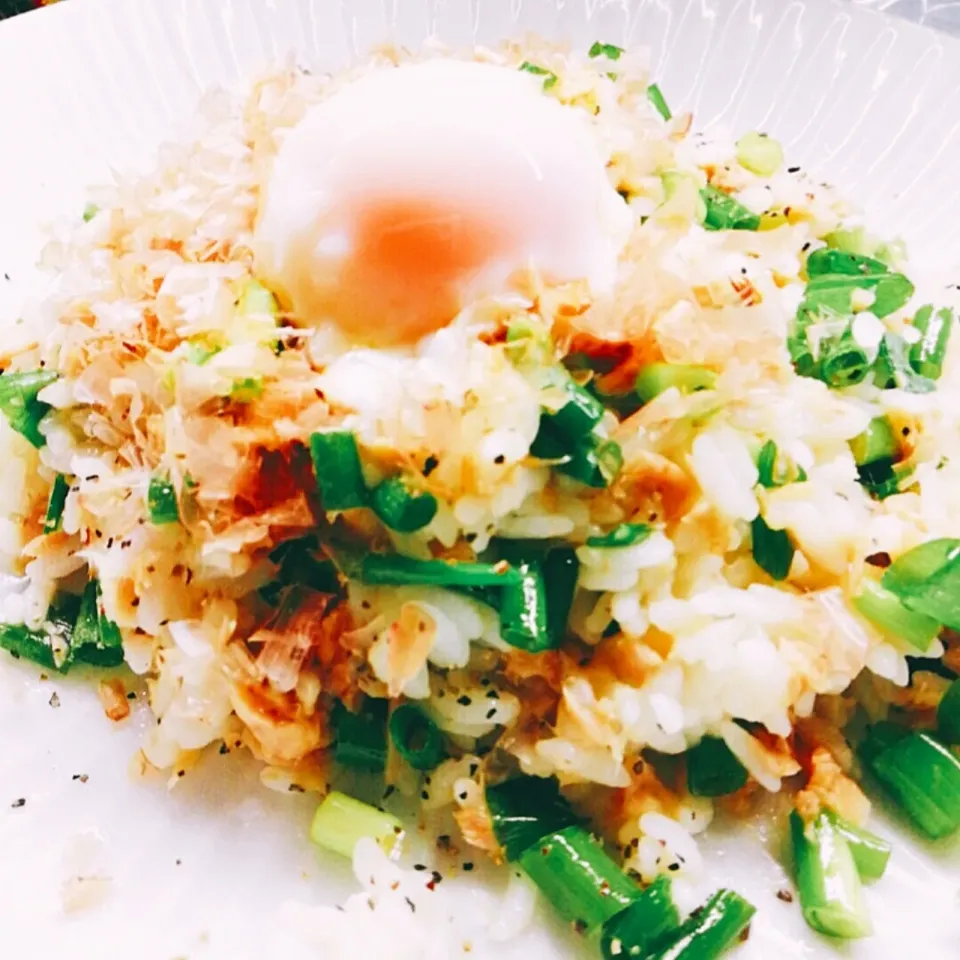 由美さんの料理から

Today's lunch〜仕上げに温泉たまご添え😋😋😋美味い😋😋😋|ペンギンさん