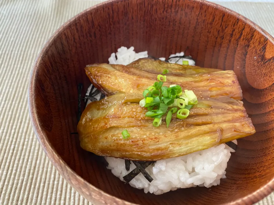 群馬の逸品 ナスの蒲焼き丼  いただきます♪|HappyLife365さん