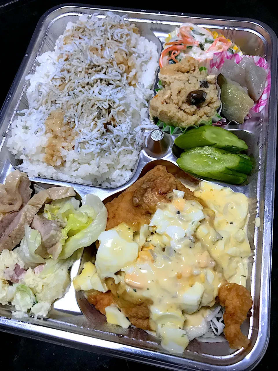 日替りお弁当　チキン南蛮　じゃこご飯|saturnさん