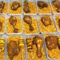 Snapdishの料理写真:Jollof rice and chicken|FRCさん